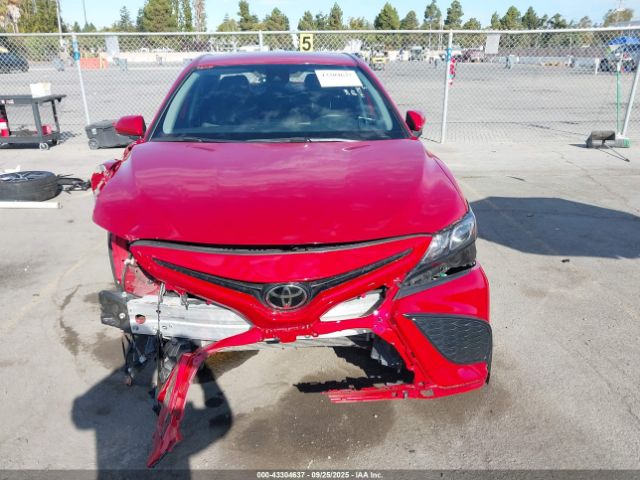 Toyota Camry Se Image 5