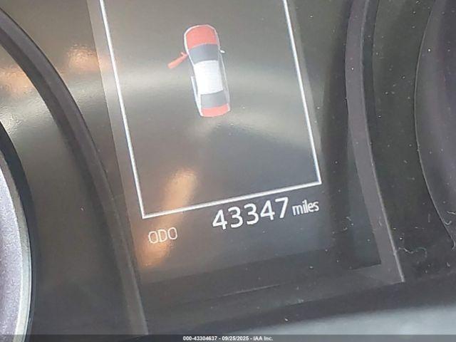 Toyota Camry Se Image 12