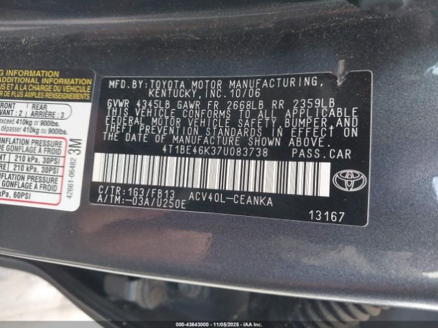 Toyota Camry Le Image 2