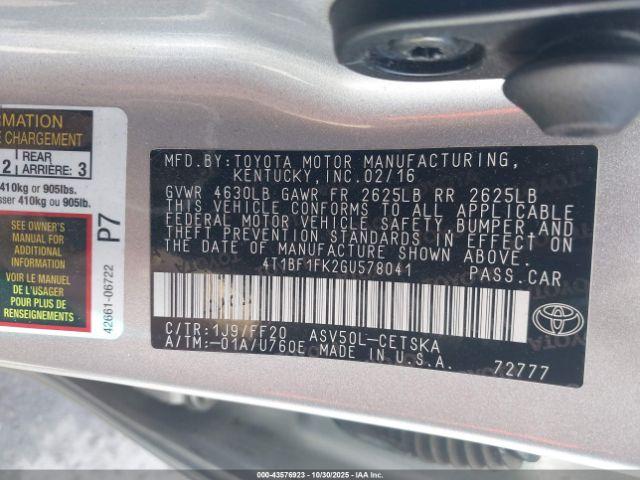 Toyota Camry Se Image 11