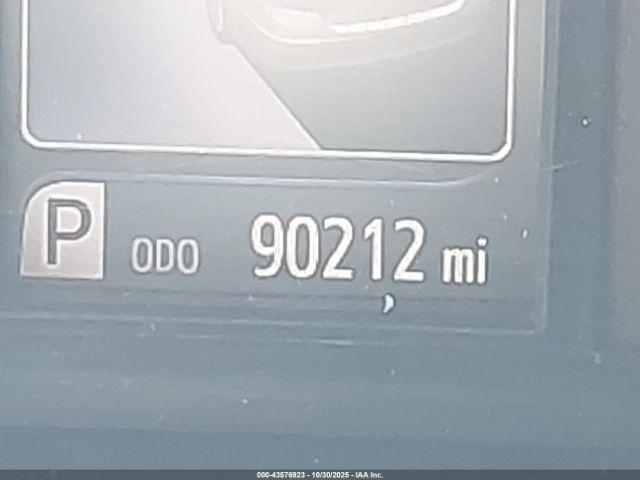 Toyota Camry Se Image 2