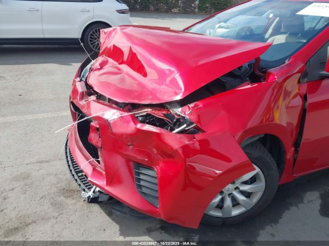 Toyota Corolla Le Image 5