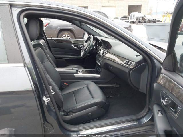 Mercedes-Benz E-Class Image 2