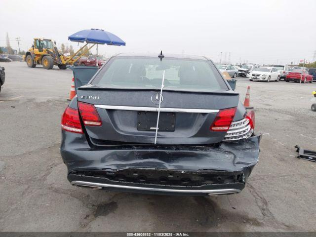 Mercedes-Benz E-Class Image 17