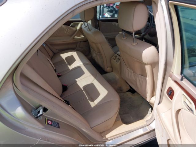 Mercedes-Benz E-Class Image 11