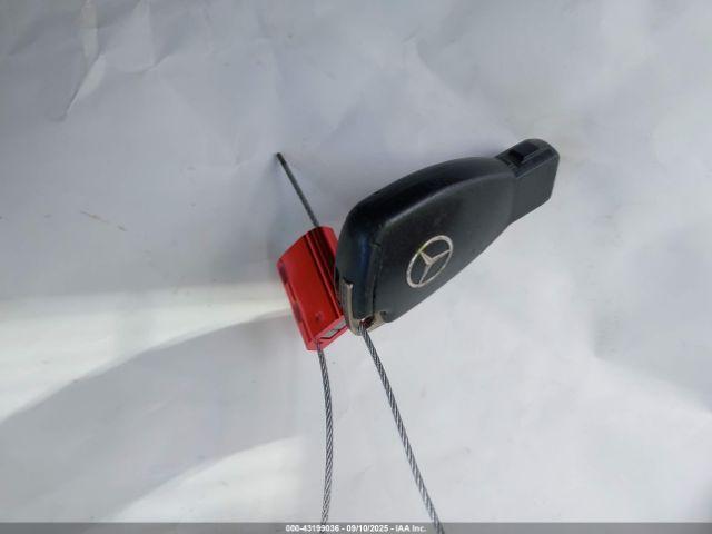 Mercedes-Benz E-Class Image 6