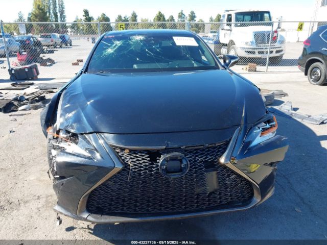 Lexus Es F Sport Image 7