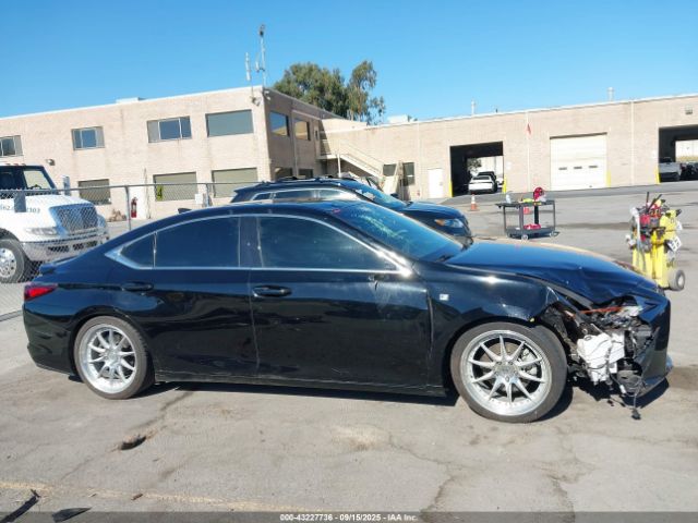 Lexus Es F Sport Image 11