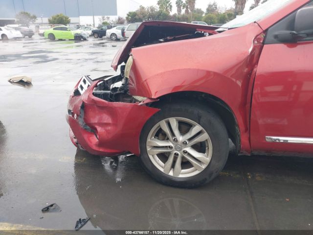 Nissan Rogue S Image 3