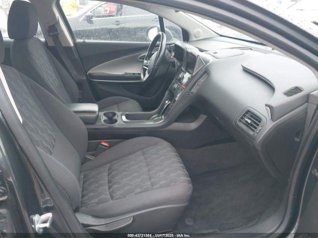 Chevrolet Volt Image 7