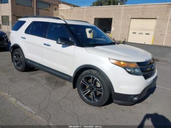  Salvage Ford Explorer