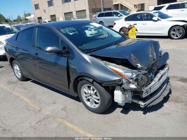  Salvage Toyota Prius
