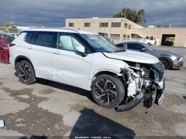  Salvage Mitsubishi Outlander