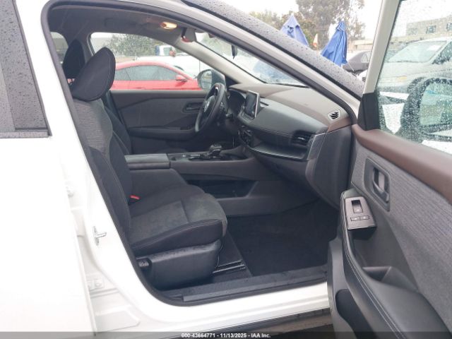 Nissan Rogue S Fwd Image 2