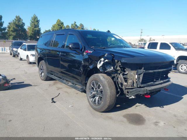  Salvage Chevrolet Suburban