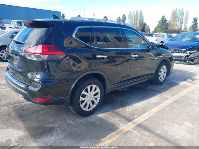 Nissan Rogue S Image 4