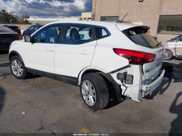 Nissan Rogue S Image 4