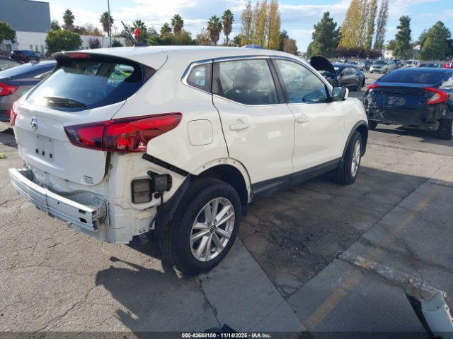 Nissan Rogue S Image 5