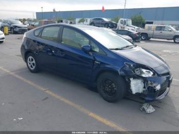  Salvage Toyota Prius
