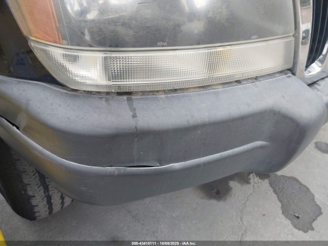 Jeep Grand Cherokee Laredo Image 9