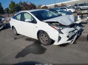  Salvage Toyota Prius