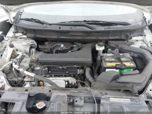 Nissan Rogue Sv Image 2