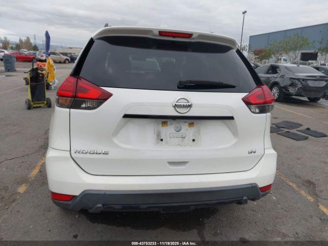 Nissan Rogue Sv Image 16