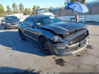  Salvage Ford Mustang