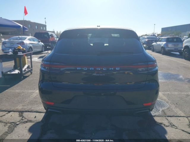 Porsche Macan Image 17