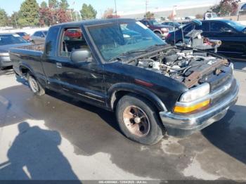  Salvage Chevrolet S-10