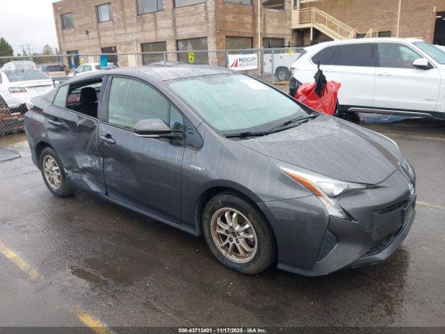  Salvage Toyota Prius