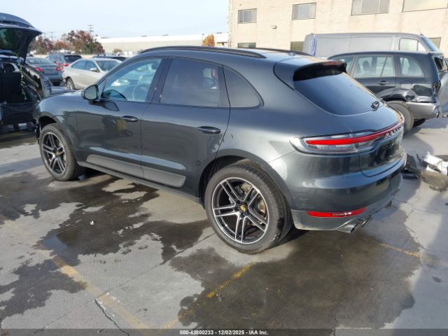 Porsche Macan S Image 2