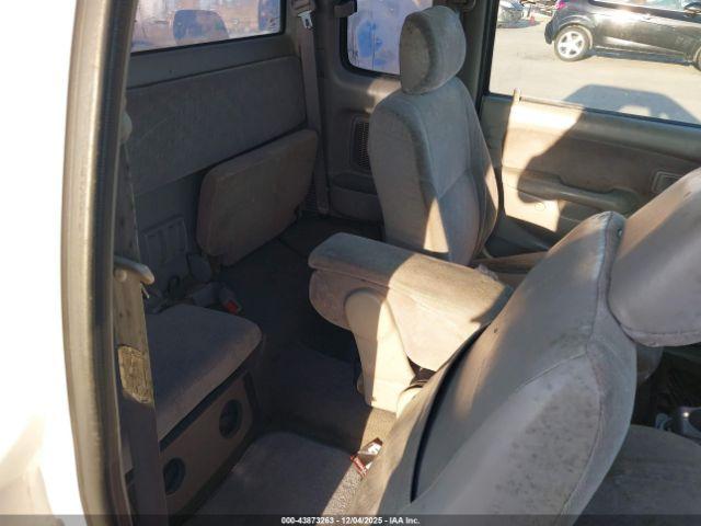 Toyota Tacoma Image 7