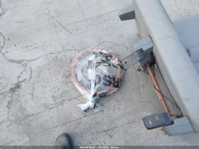 Mercedes-Benz E-Class Image 12