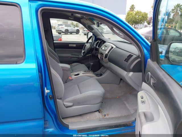 Toyota Tacoma Prerunner V6 Image 12