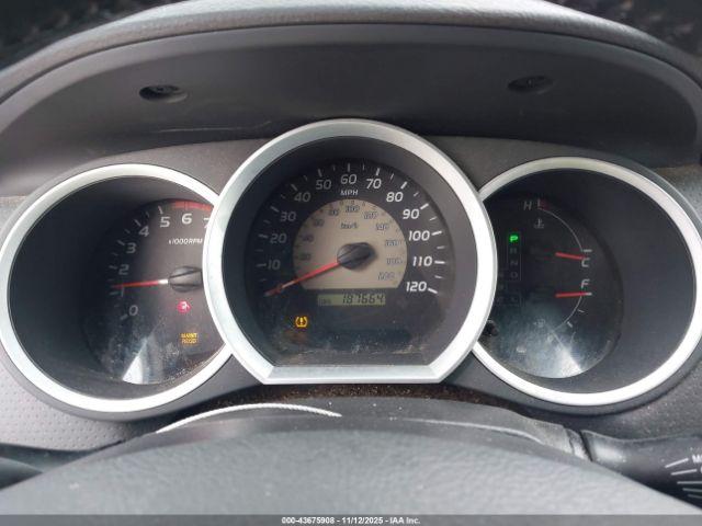 Toyota Tacoma Prerunner V6 Image 4