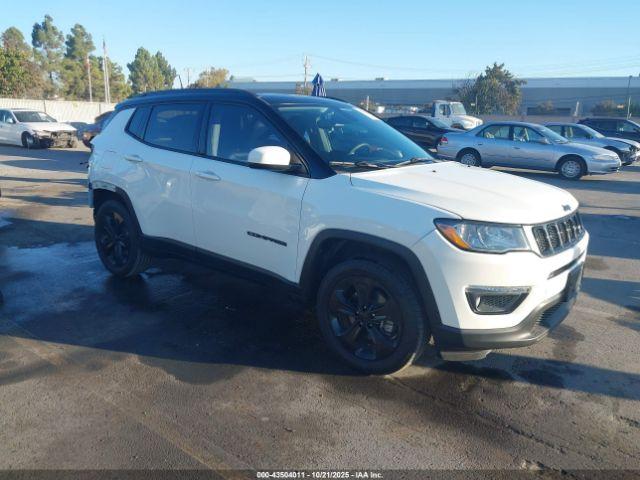  Salvage Jeep Compass