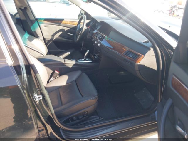 BMW 5 Series Image 6