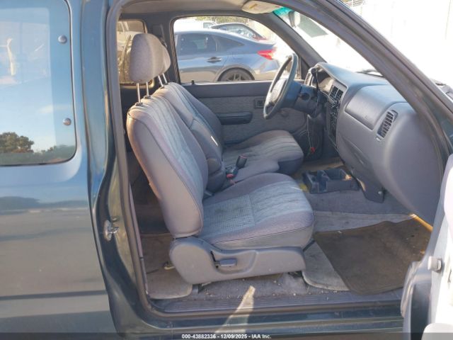 Toyota Tacoma Image 10