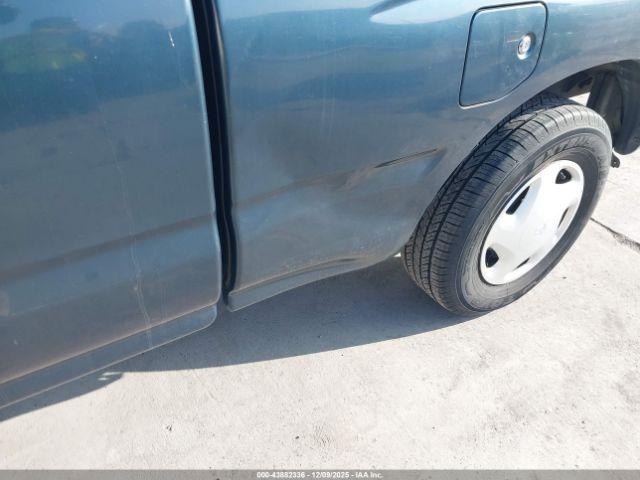 Toyota Tacoma Image 8