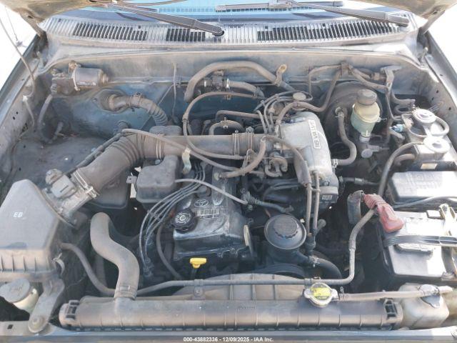 Toyota Tacoma Image 3