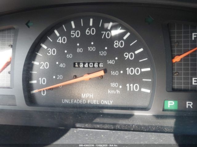 Toyota Tacoma Image 14