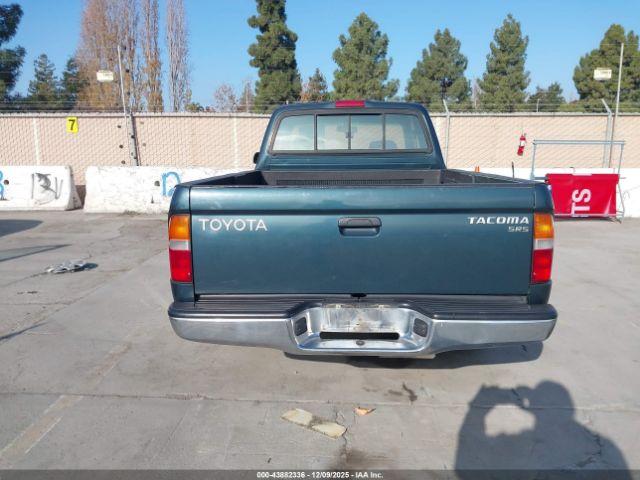 Toyota Tacoma Image 9