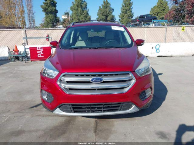 Ford Escape Titanium Image 12
