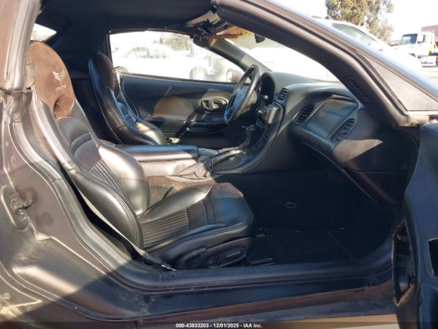 Chevrolet Corvette Image 2