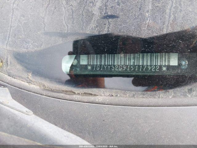 Chevrolet Corvette Image 15