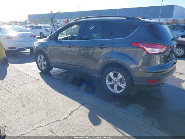 Ford Escape Se Image 3