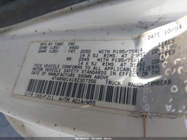 Toyota Pickup Image 8