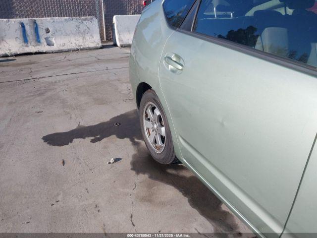 Toyota Prius Image 14