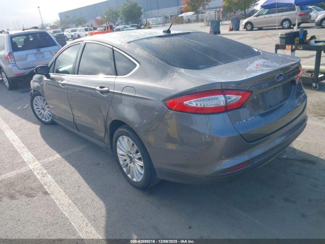 Ford Fusion Se Image 2